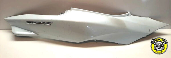 tapa trasera derecha blanca 50