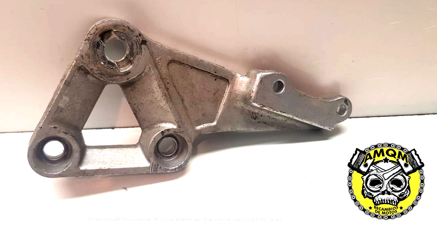 soporte de estribera delantero izquierdo 30