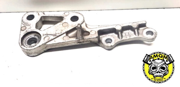 soporte estribera delantero derecho 30