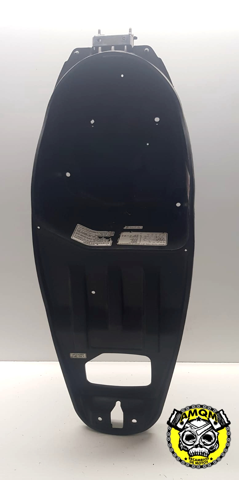 baul bajo asiento 20