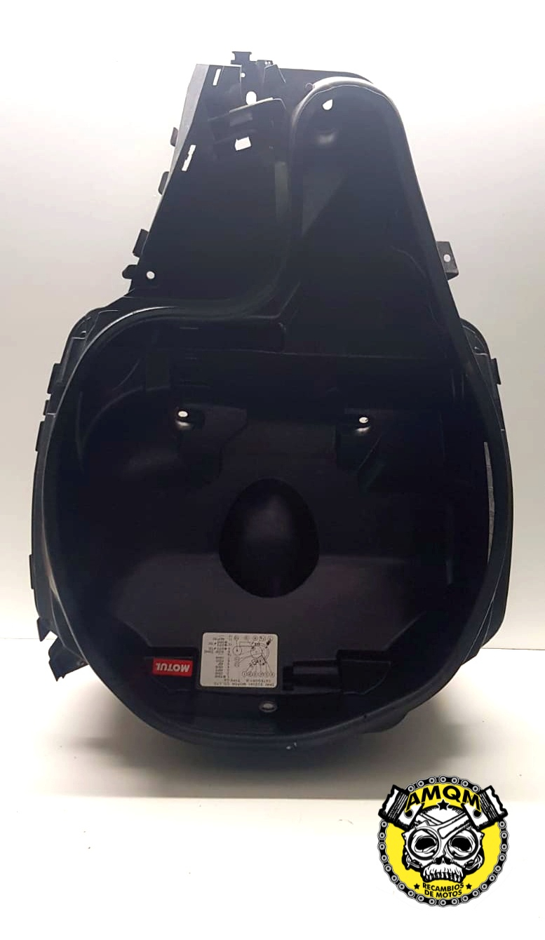 baul bajo asiento 40