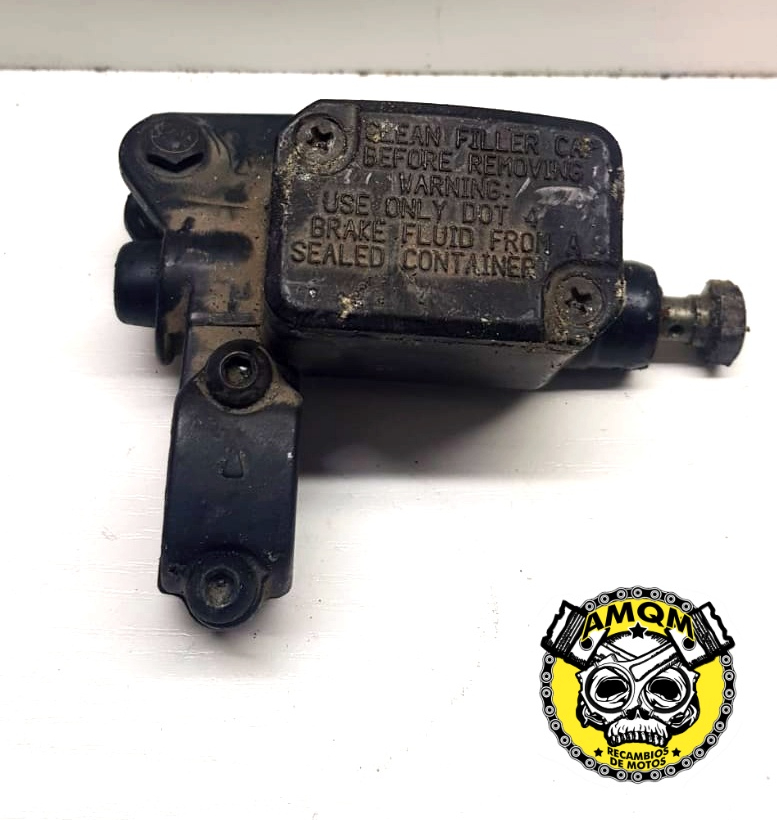 bomba de freno delantera derecha 40