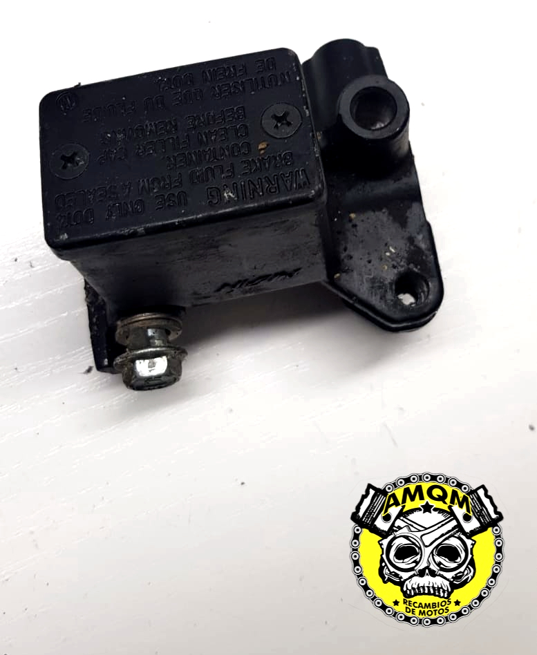 bomba de freno izquierdo 35