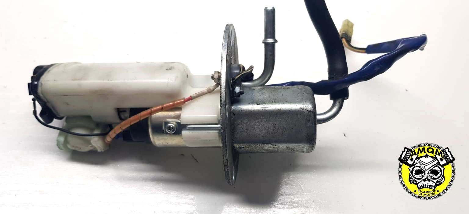 bomba de gasolina 100