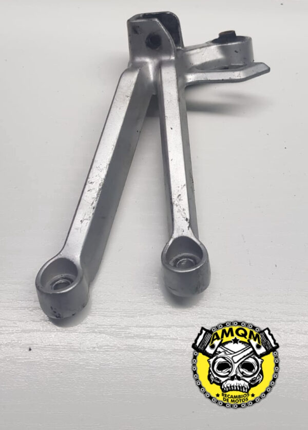 soporte de estribera trasero derecho 30