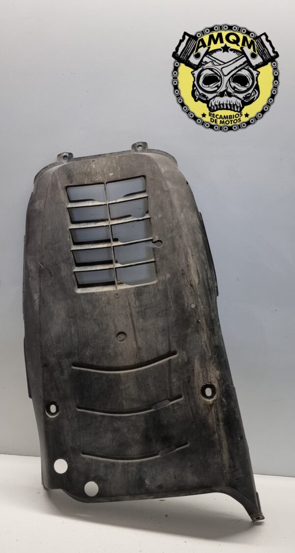 Suzuki Burgman Carburador 2002 2006 150cc Plastico Bajo suelo Precio 10E 1