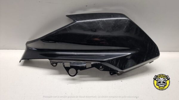 Yamaha N max tapa frontal izquierda 30125cc aano 2015