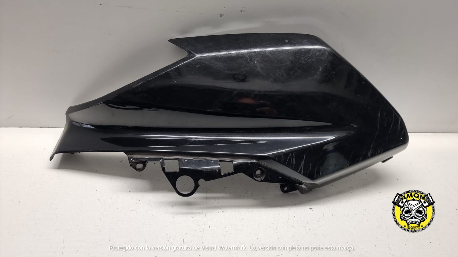 Yamaha N max tapa frontal izquierda 30125cc aano 2015