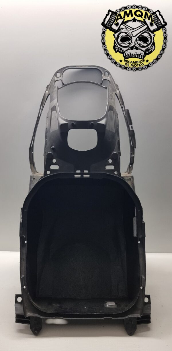 baul bajo asiento 60