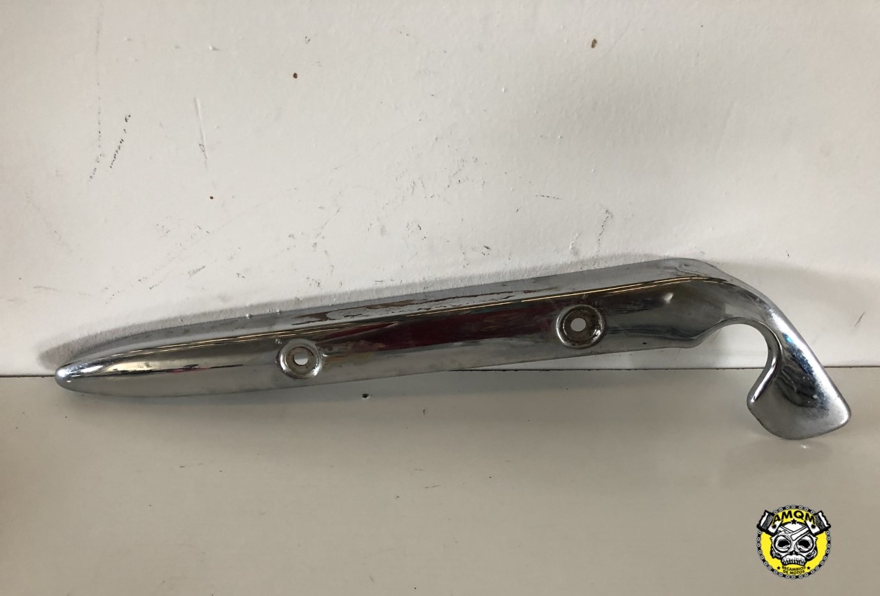 Embellecedor bajo asiento izquierdo 15E