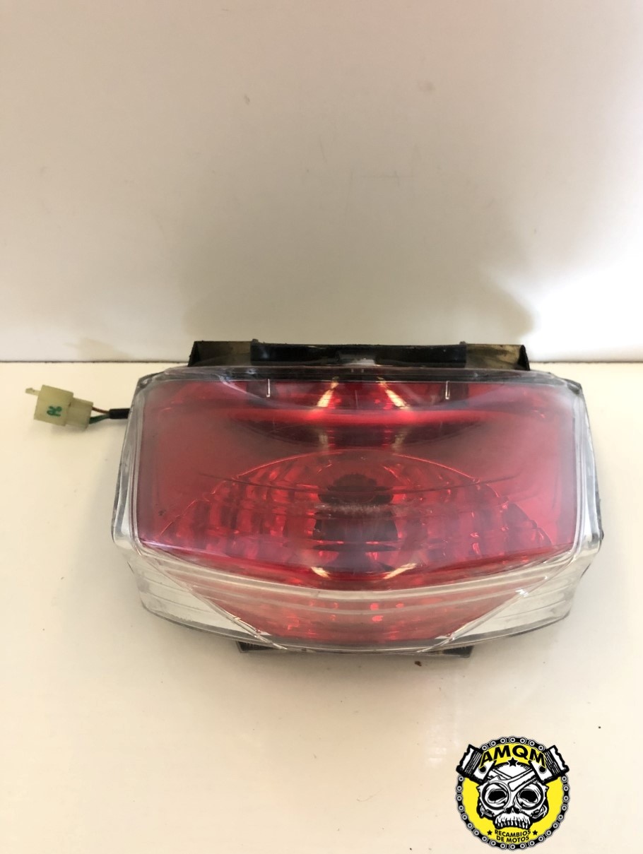Piloto trasero 70E
