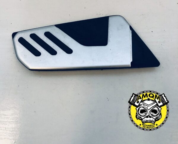 pisedera aluminio izquierda 20E