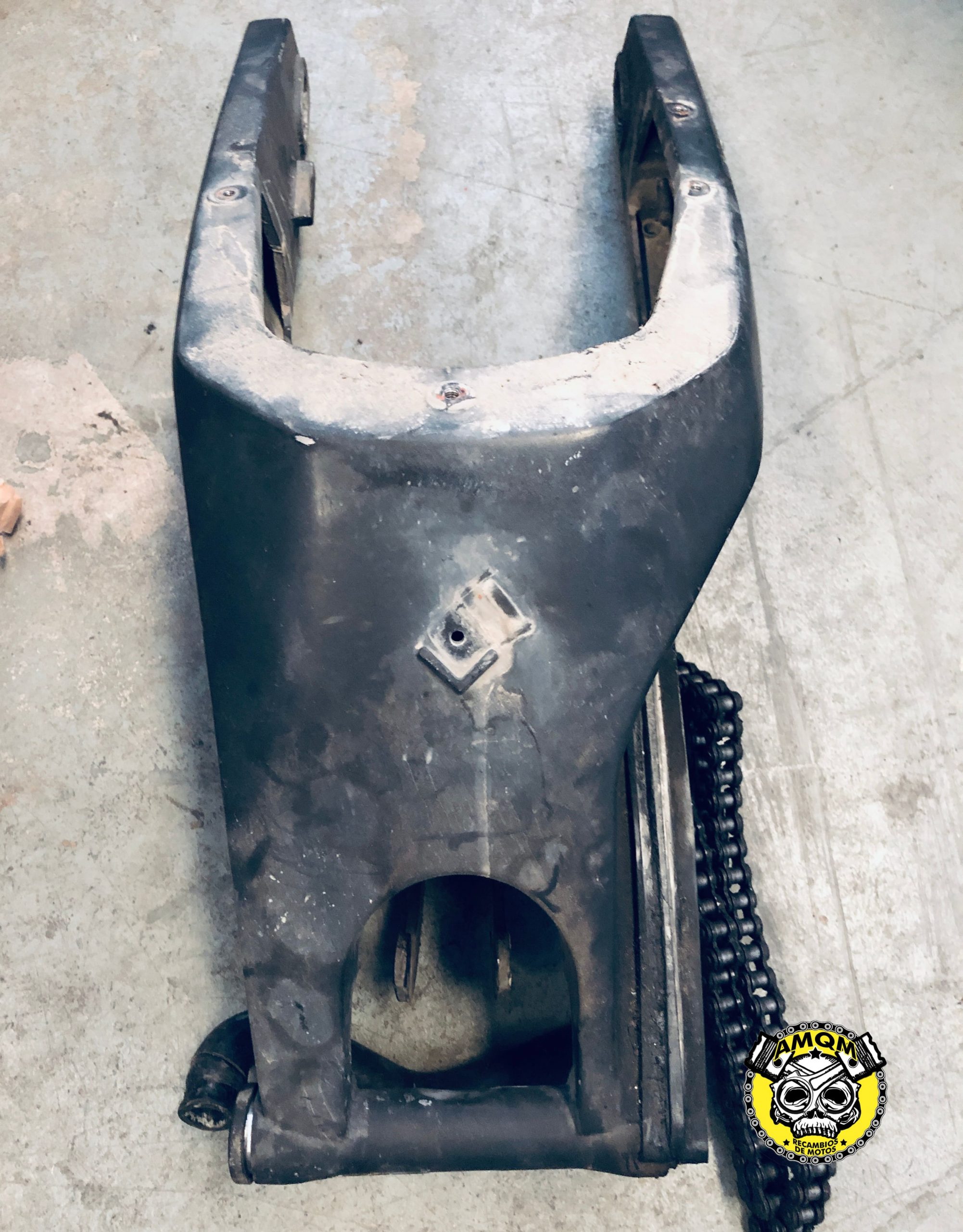 Leica R9 Carretes Deslizantes (spools) De 6mm Para Yamaha YZF-R1/R6 (2010)  - Color Negro Delrin - Para Freno Trasero Spools Yamaha R1 R6, image size:2002x2560