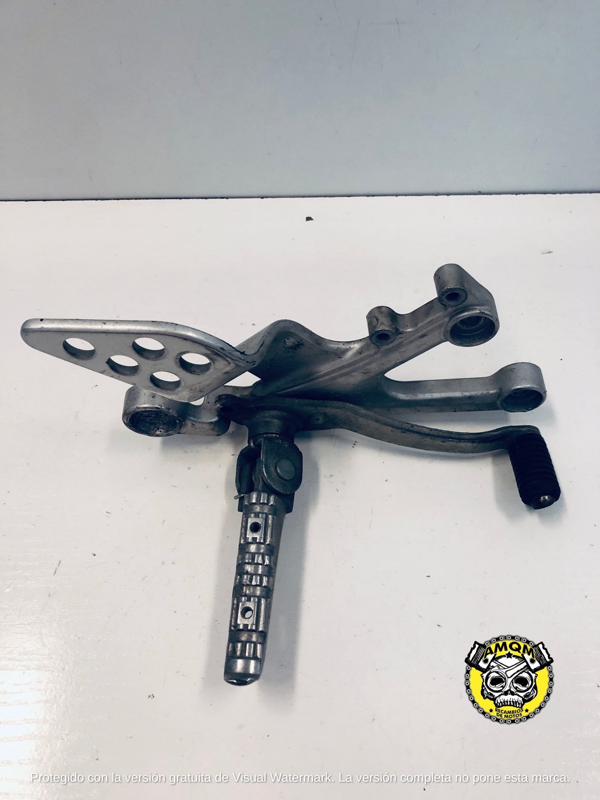 soporte de estribera completo con pedal de freno 65E