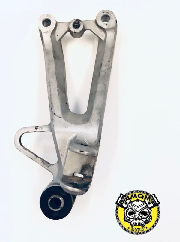 soporte de estrivera derecha 15E