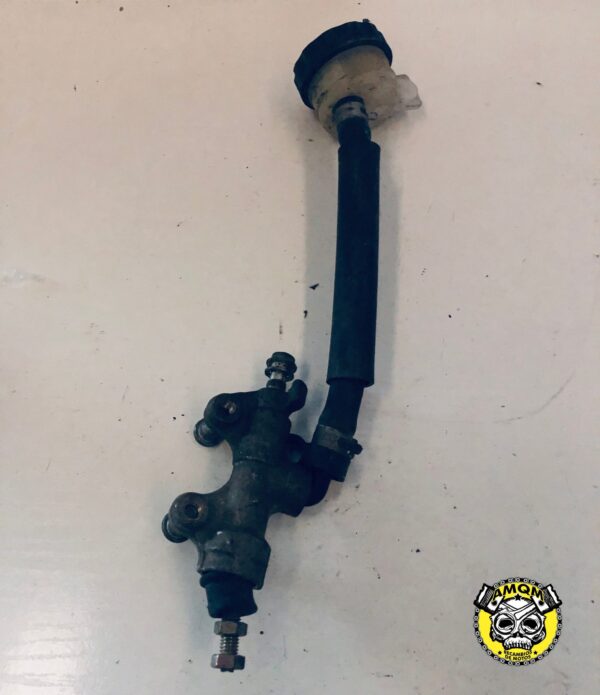 bomba de freno trasero 40E 2