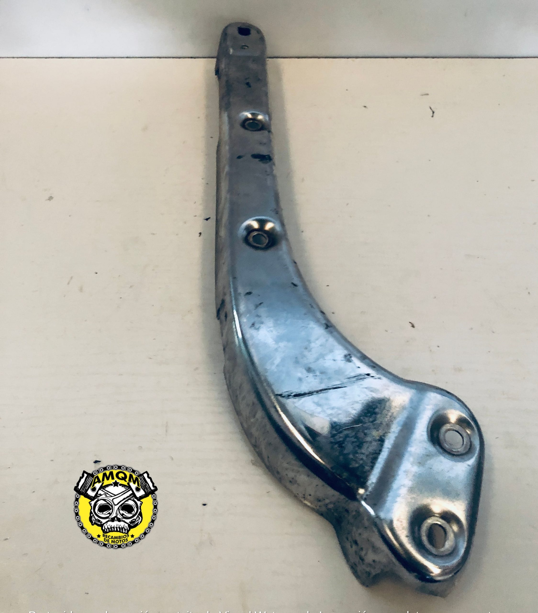 embellecedor izquierdo 3 15E