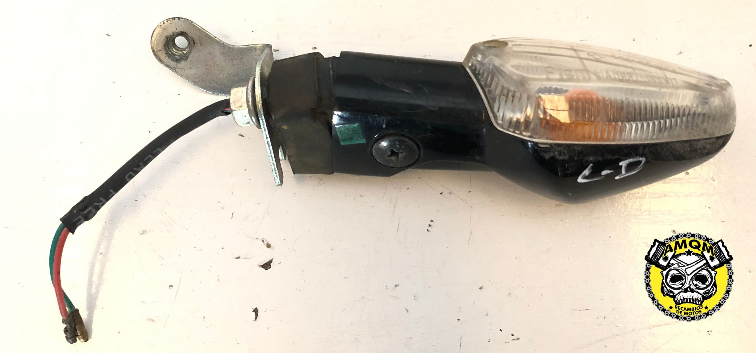 intermitente delantero izquierdo 15E