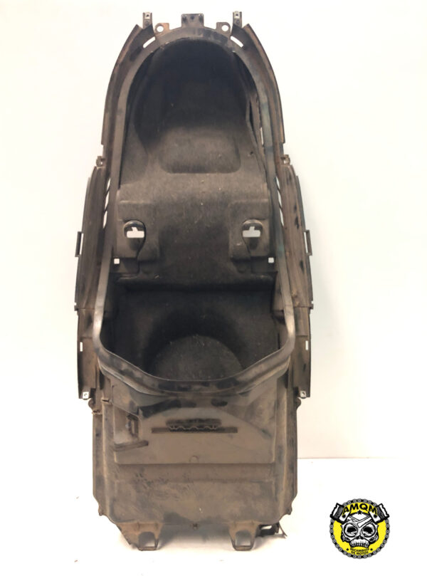 baul bajo asiento 30E