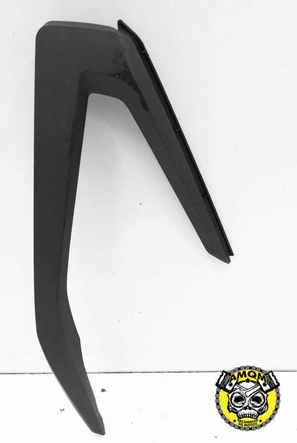 embellecedor lateral 10E 1
