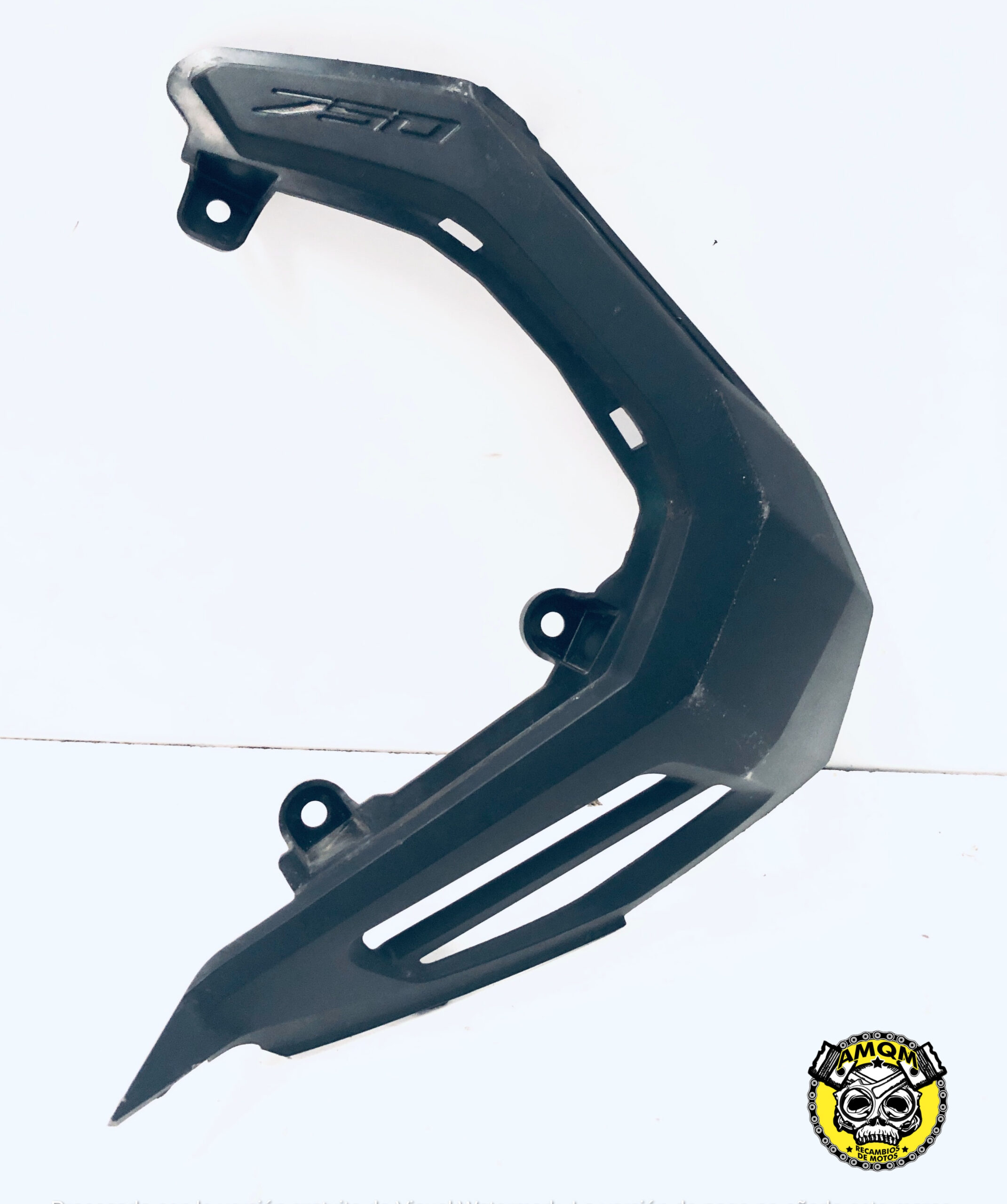 EMBELLECEDOR LATERAL IZQUIERDO 21 23 30E