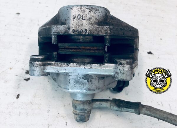 pinza trasera 40E 1