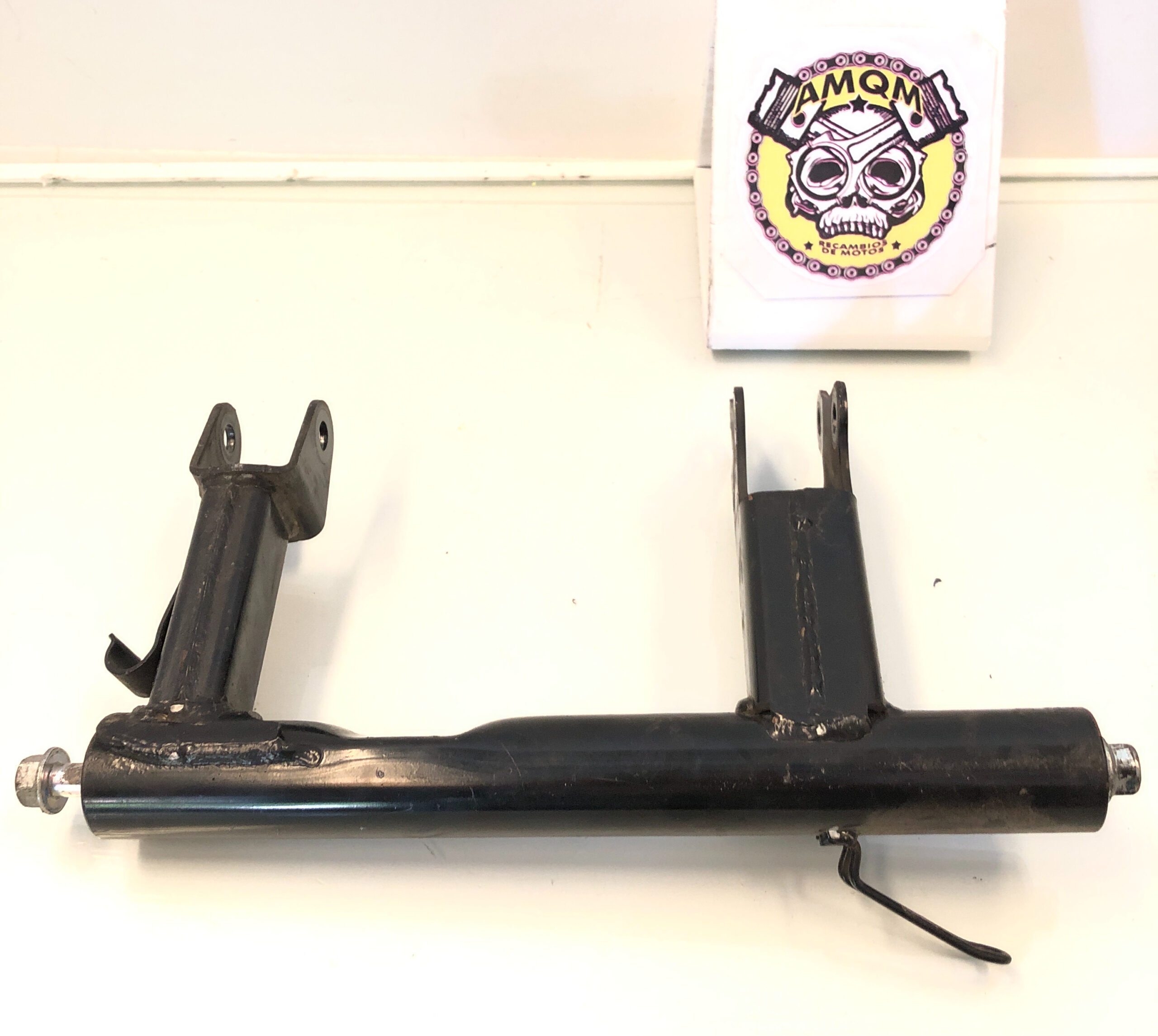 Tube De Fourche Gauche Pour Yamaha N-Max 125 – Pièce D’occasion En Bon état